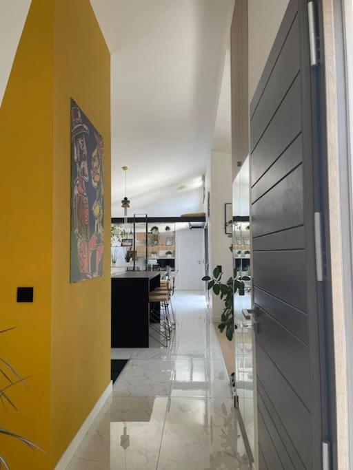 Villa Moderne Avec Piscine ألبي المظهر الخارجي الصورة