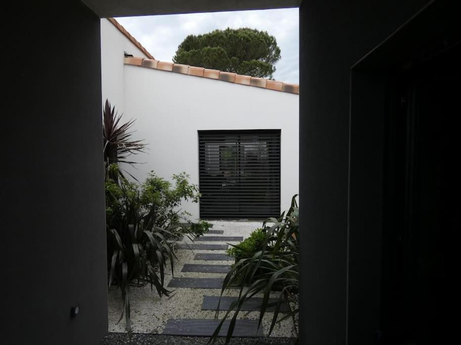 Villa Moderne Avec Piscine ألبي المظهر الخارجي الصورة