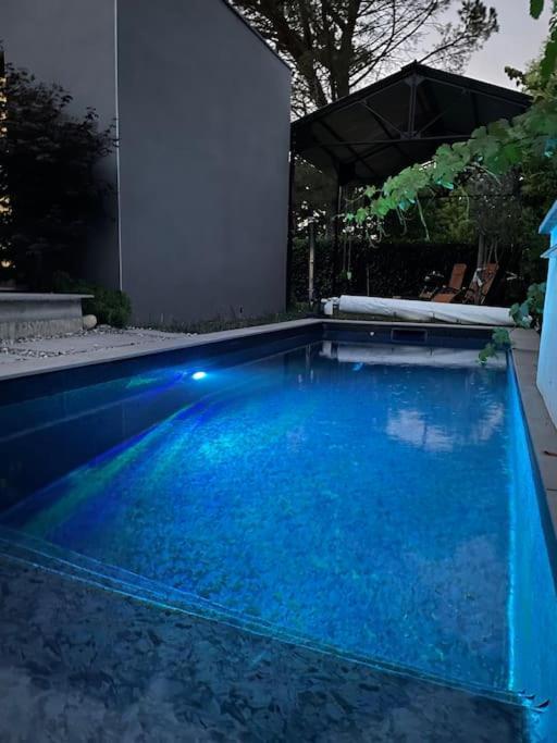 Villa Moderne Avec Piscine ألبي المظهر الخارجي الصورة